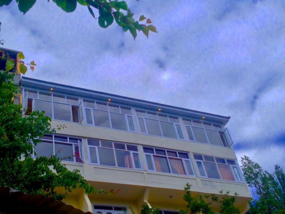 World Roof Hotel Hunza Karimabad  Exterior photo